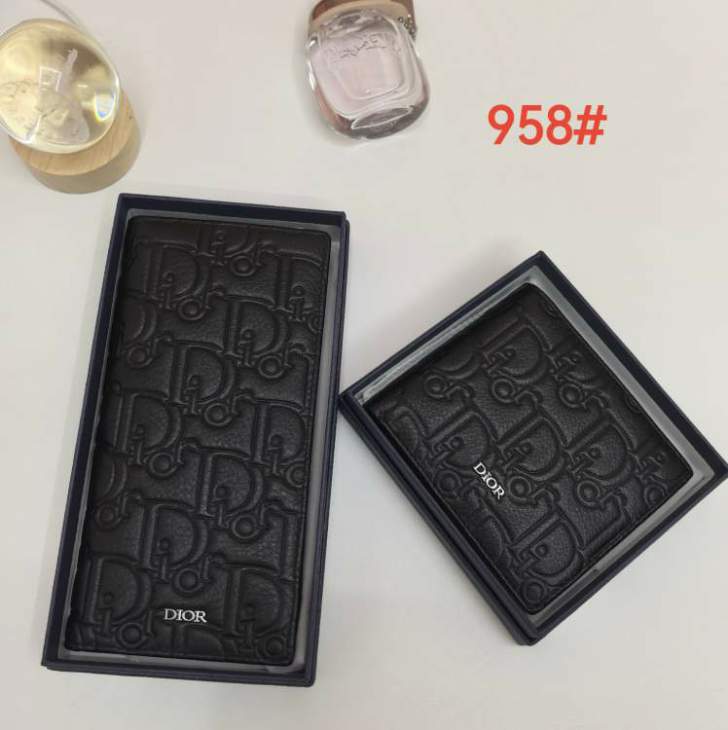 Picture of Dior Wallets _SKUfw239329395fw